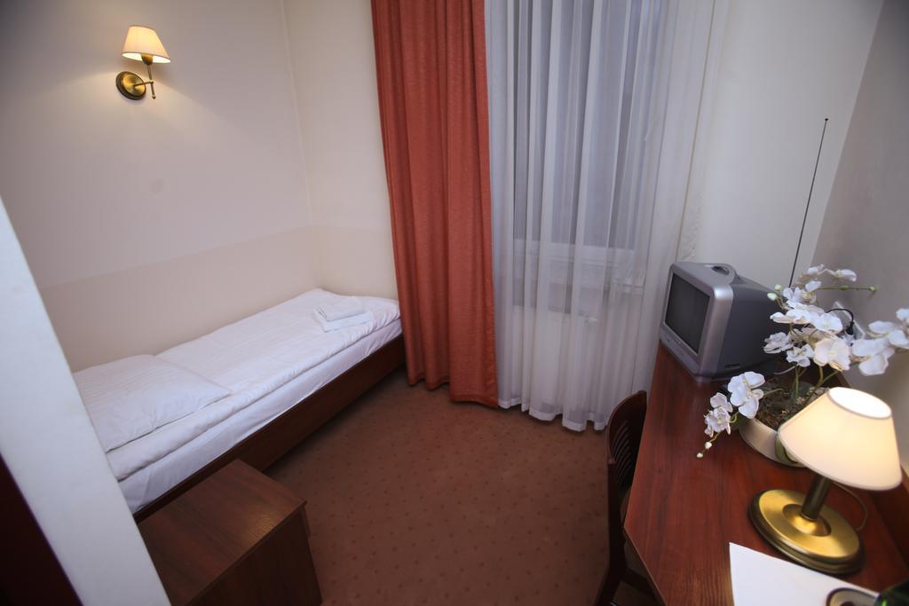 Hotel Kameralny Kielce Chambre photo