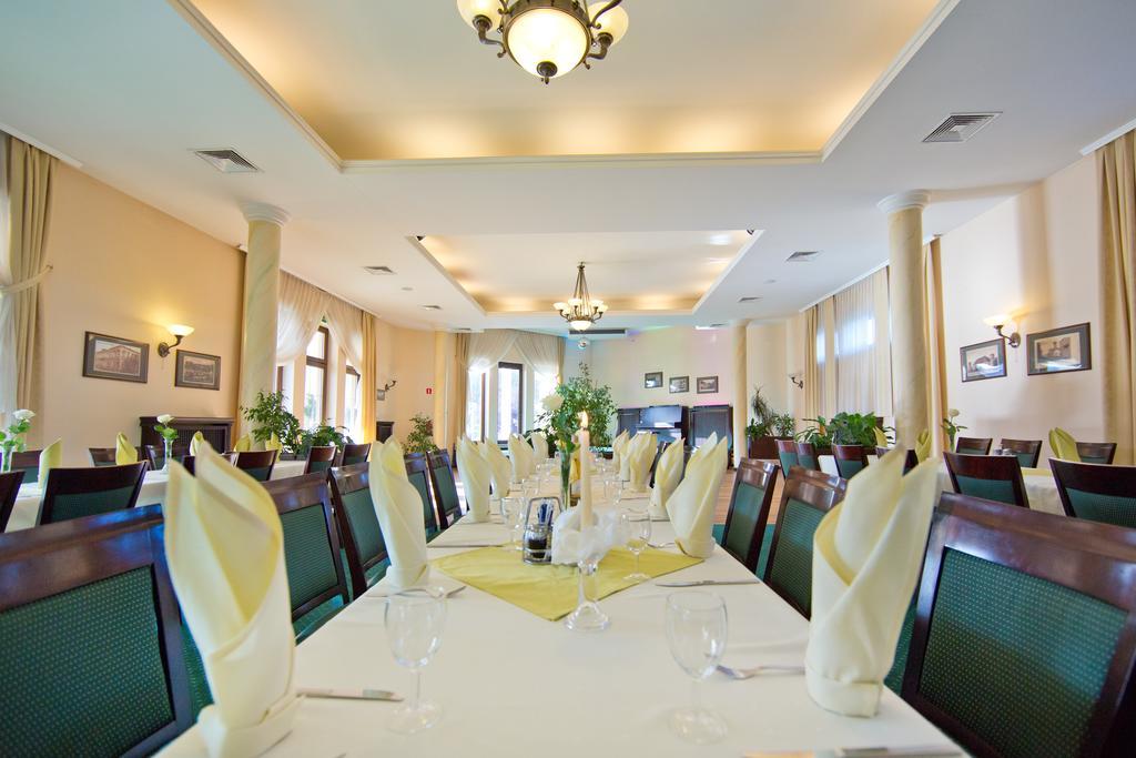 Hotel Kameralny Kielce Extérieur photo